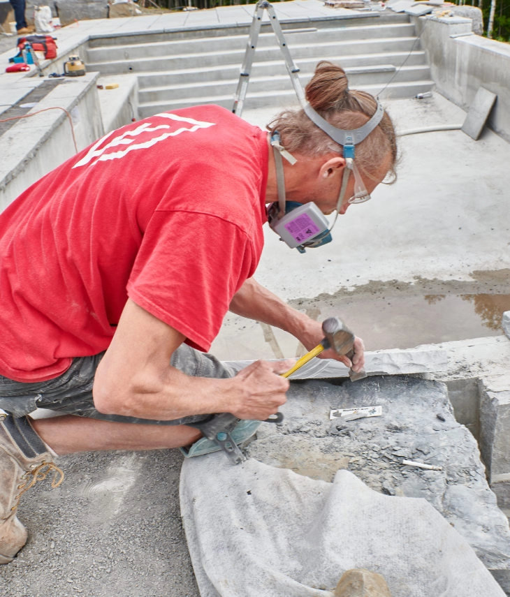 Aménagement paysager autour de piscine - expert en piscine creusée dans les Laurentides